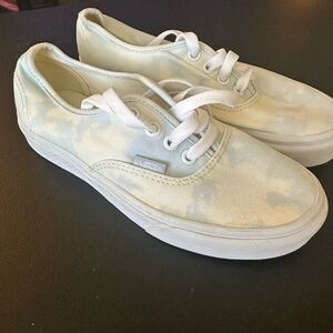 Vans Kids Low-Top Lace-Up Sneakers in Pale Blue and Cream Tie-Dye